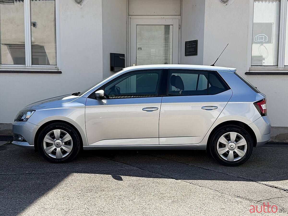 2015' Skoda Fabia photo #3