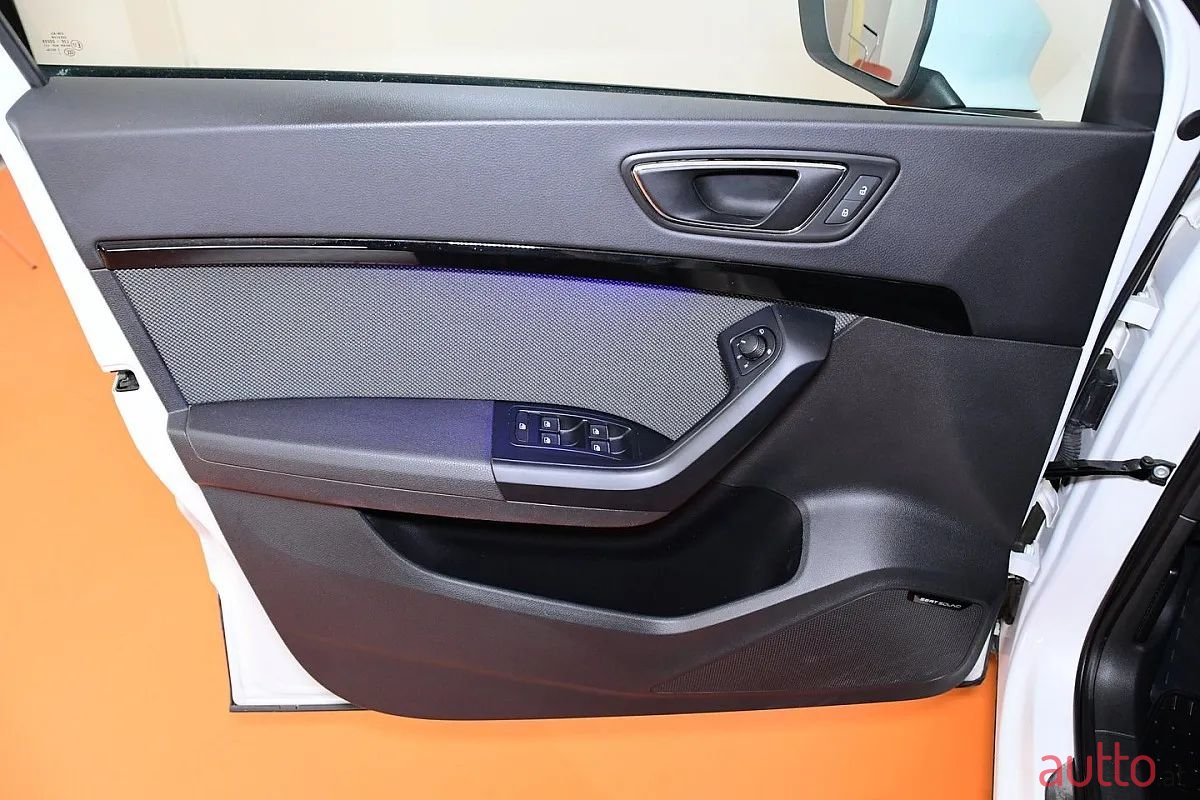 2017' SEAT Ateca photo #4