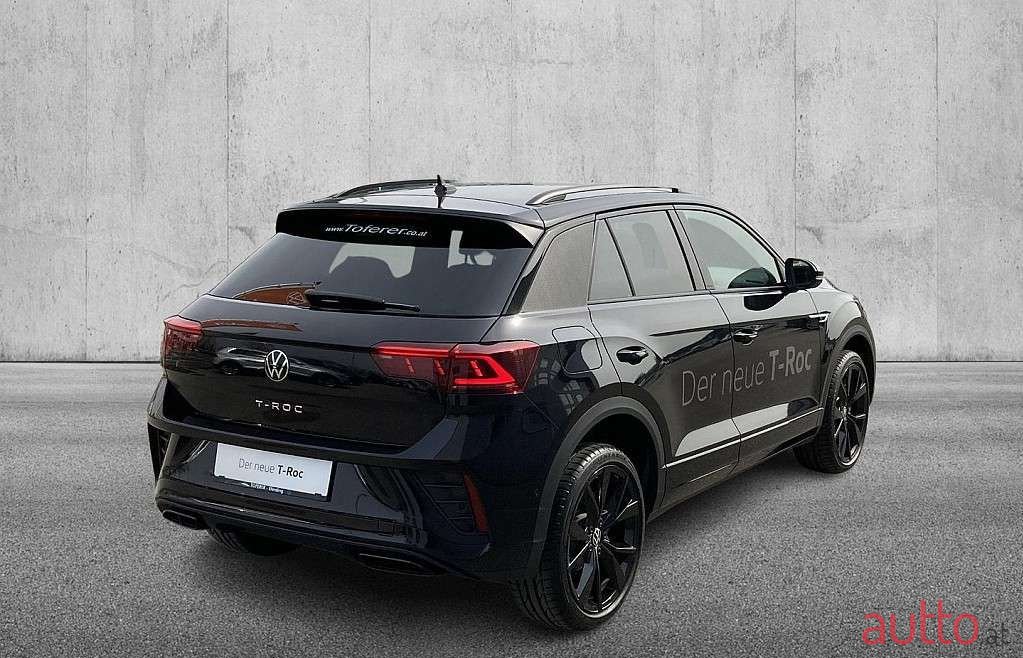 2022' Volkswagen T-Roc photo #5