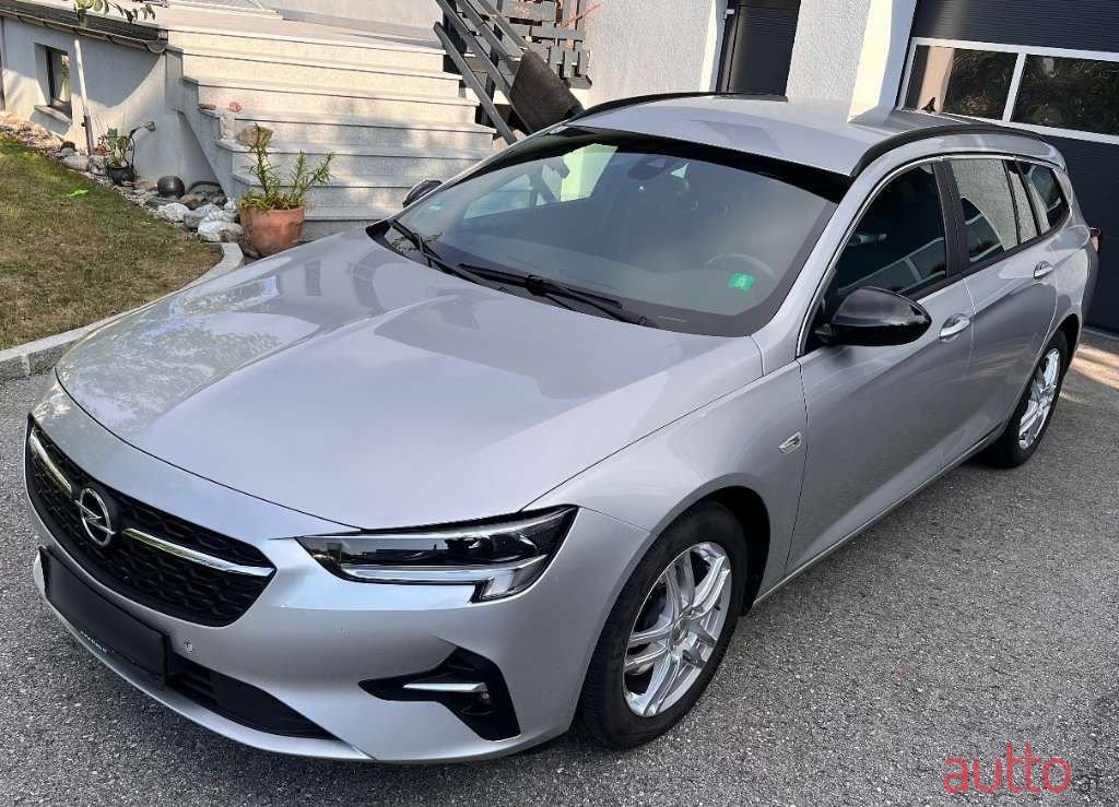 2021' Opel Insignia photo #2
