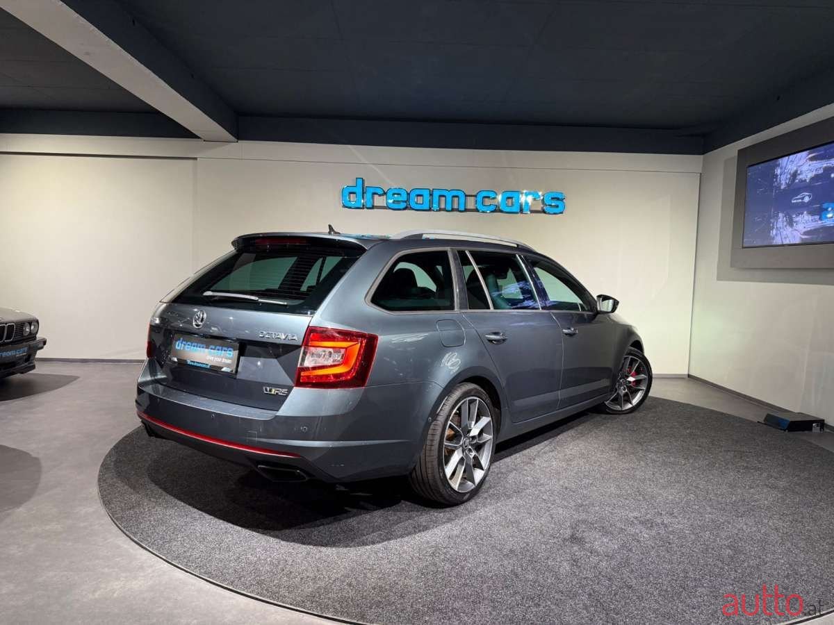 2019' Skoda Octavia photo #2