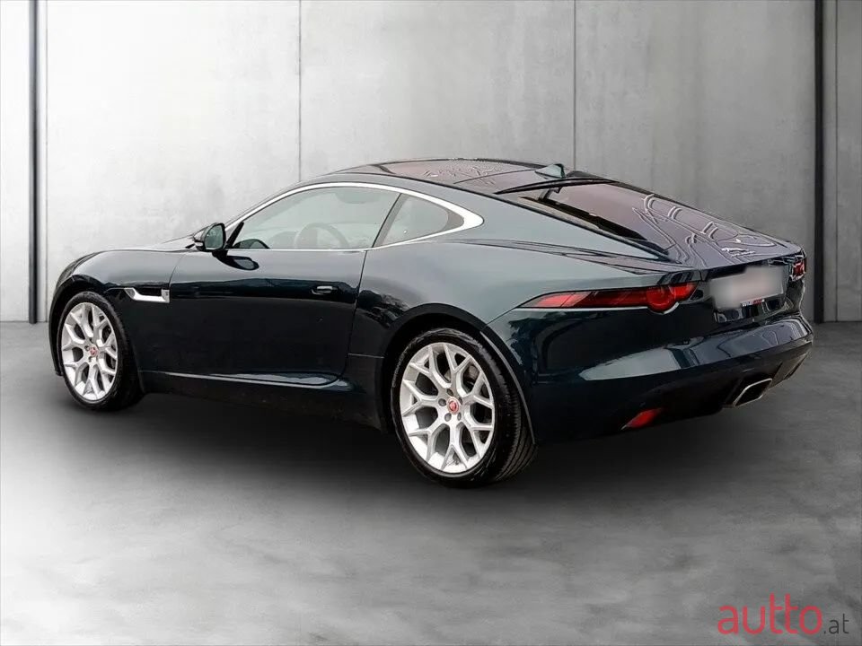 2019' Jaguar F-Type photo #4
