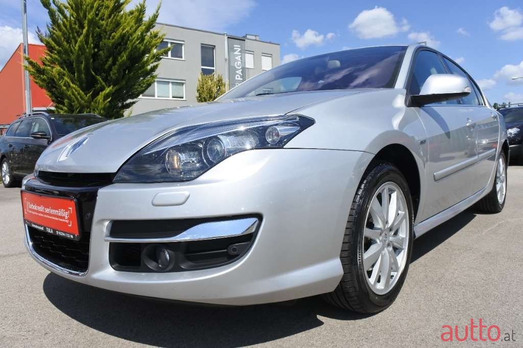 2013' Renault Laguna photo #2