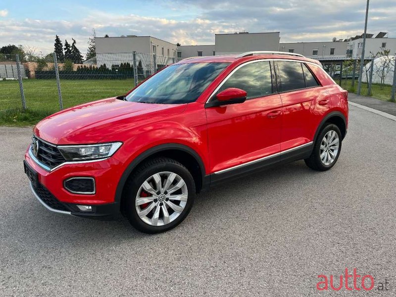 2018' Volkswagen T-Roc photo #1