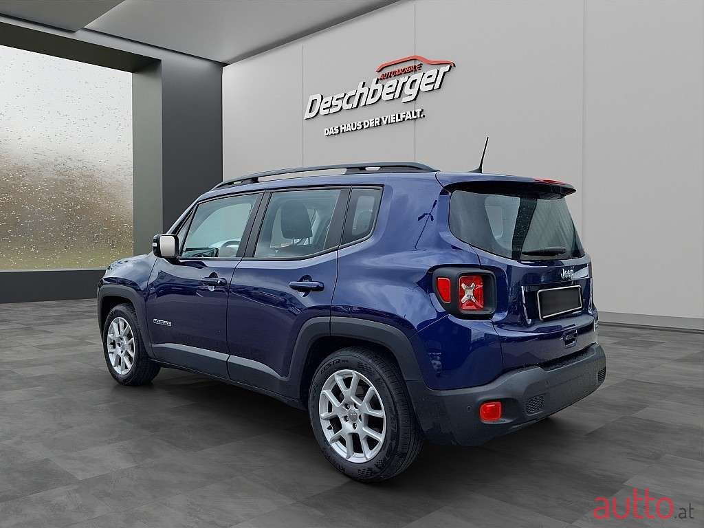 2019' Jeep Renegade photo #5