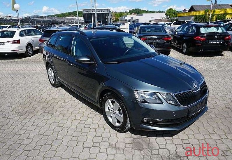 2019' Skoda Octavia photo #1