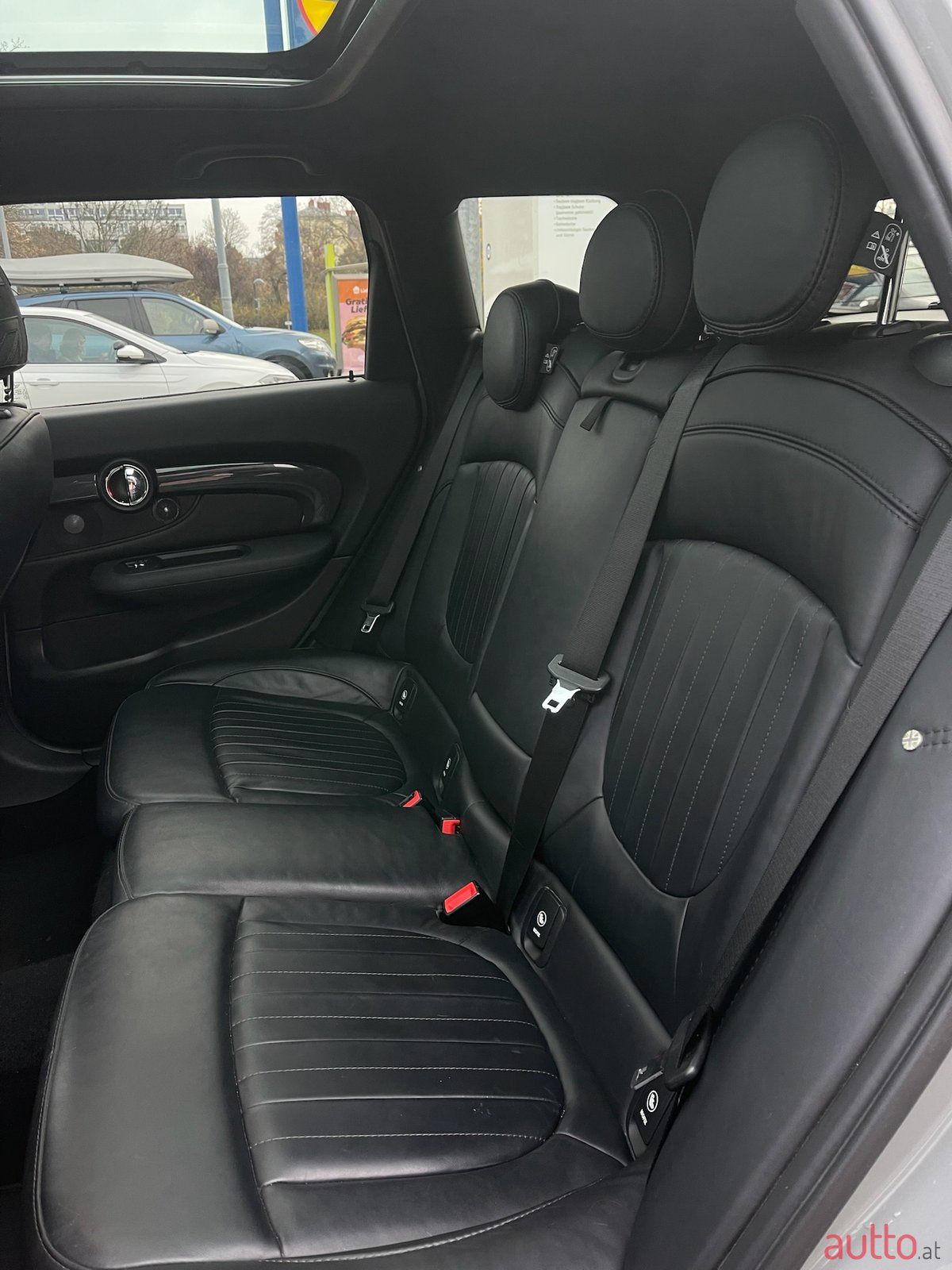 2017' MINI Cooper Clubman photo #6