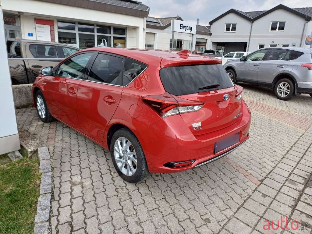 2016' Toyota Auris photo #6