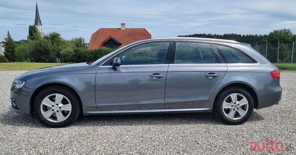 2013' Audi A4 photo #3