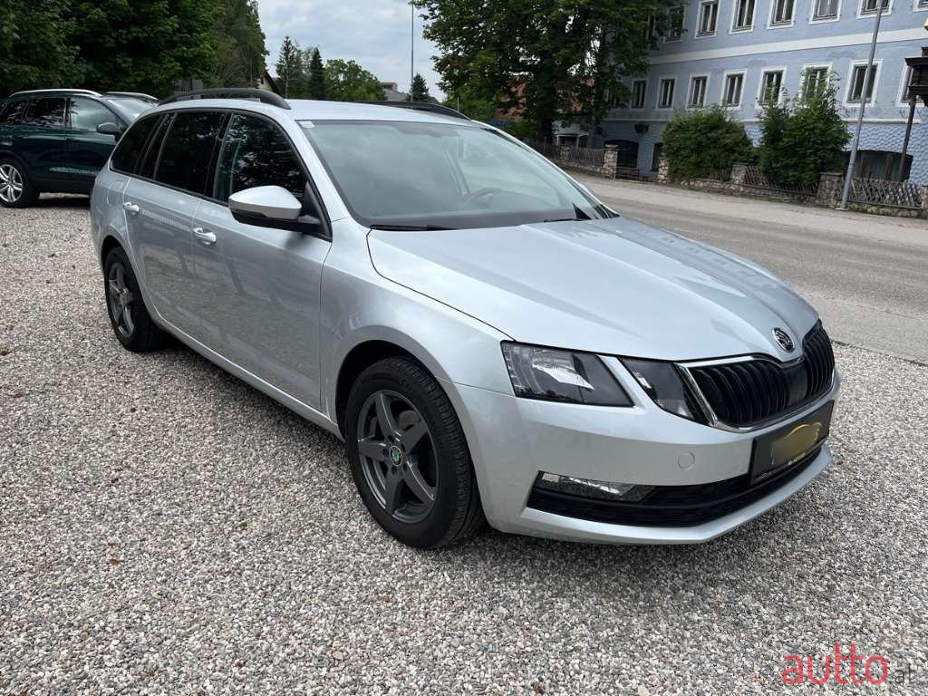 2017' Skoda Octavia photo #3