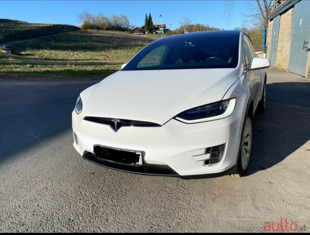 2017' Tesla Model X photo #5