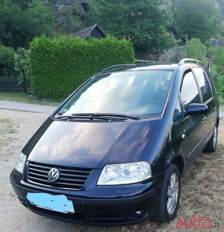 2003' Volkswagen Sharan photo #1