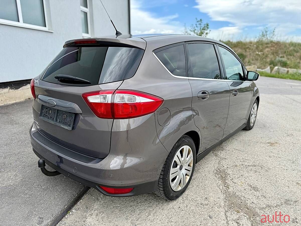 2014' Ford C-MAX photo #5