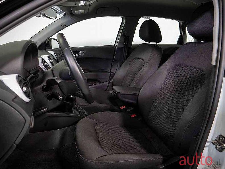 2015' Audi A1 photo #3