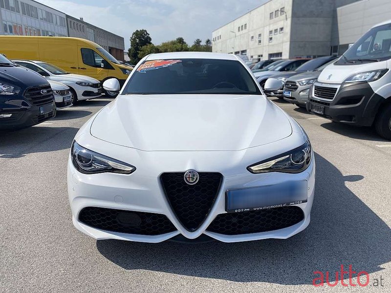 2021' Alfa Romeo Giulia photo #2