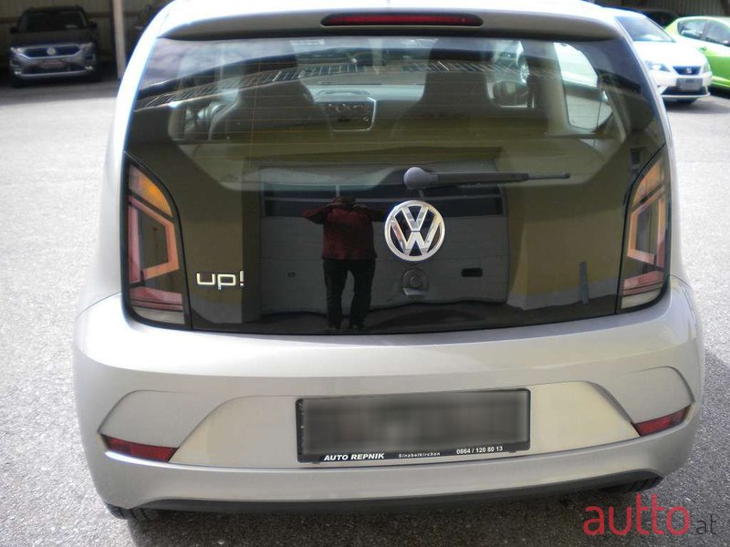 2019' Volkswagen Up! photo #6