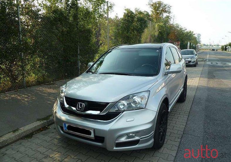 2010' Honda CR-V photo #1