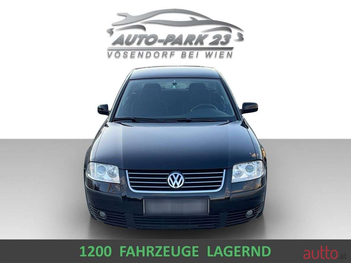 2003' Volkswagen Passat photo #2