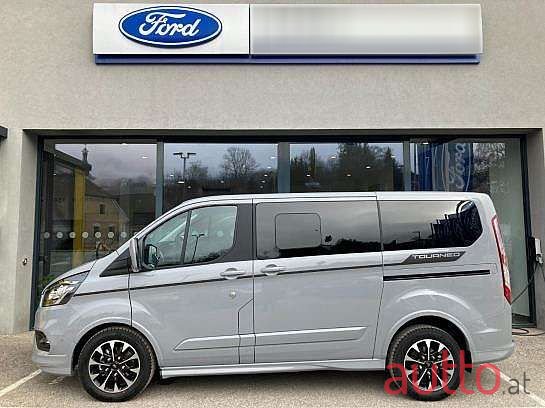 2023' Ford Tourneo photo #1