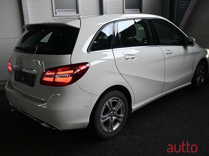 2018' Mercedes-Benz B-Klasse photo #4
