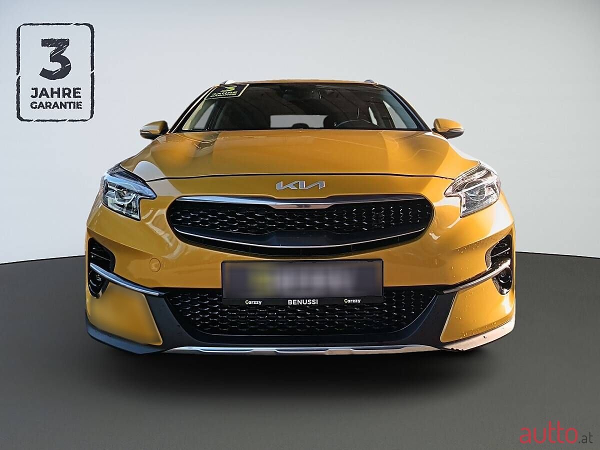2022' Kia XCeed photo #2