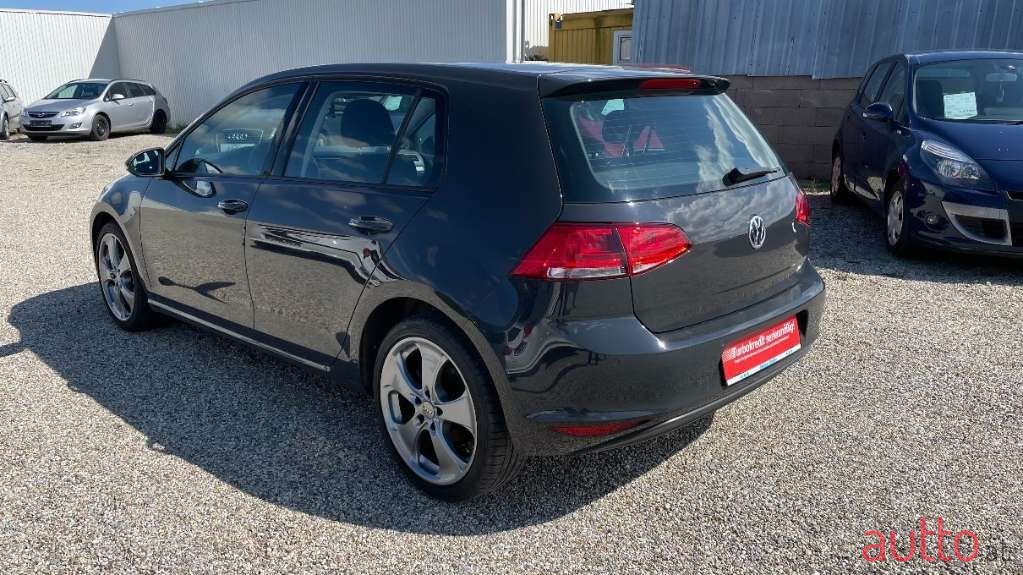 2013' Volkswagen Golf photo #3