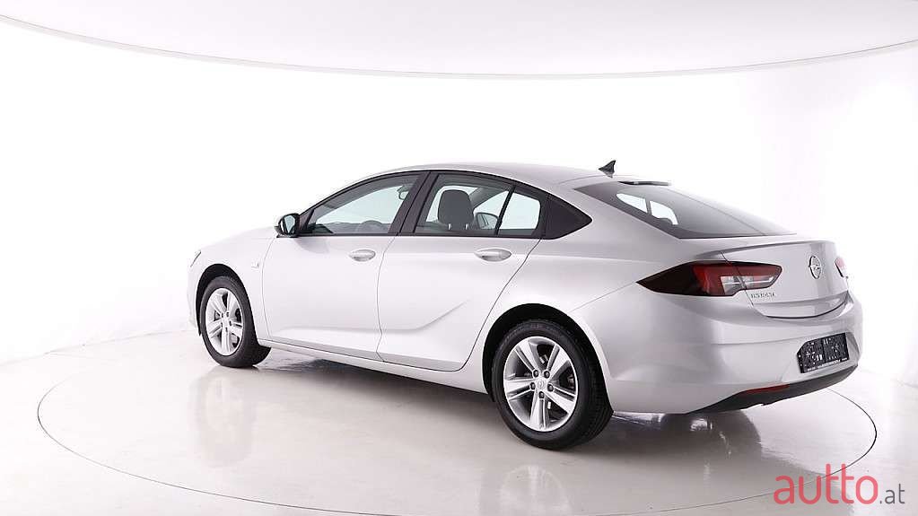 2019' Opel Insignia photo #3