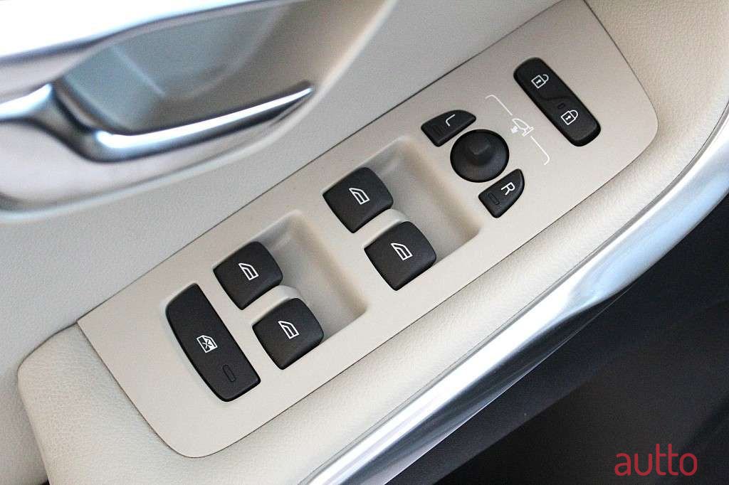 2013' Volvo V40 photo #4