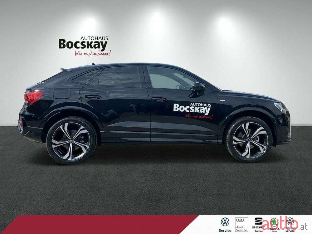 2022' Audi Q3 photo #3