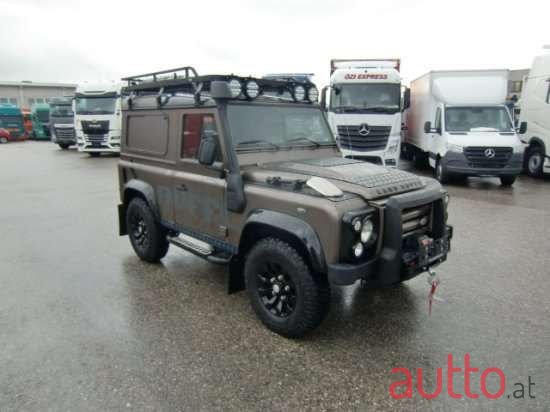 2013' Land Rover Defender photo #4