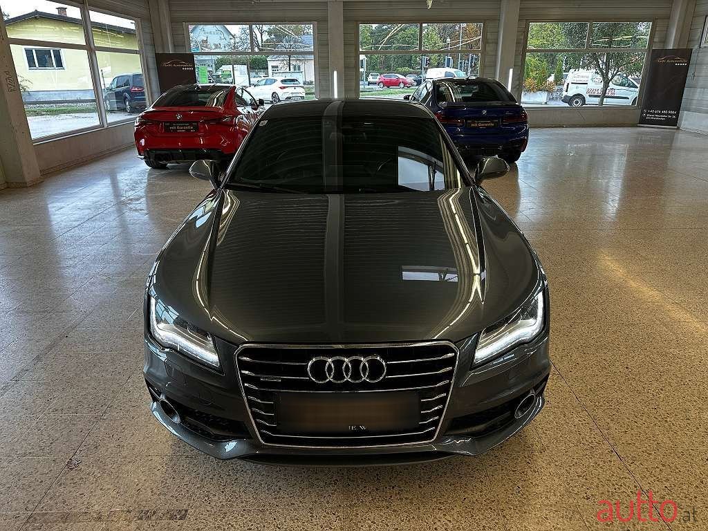 2012' Audi A7 photo #2