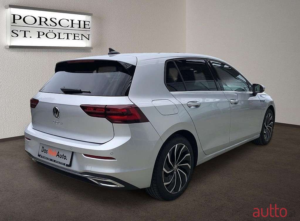 2021' Volkswagen Golf photo #3