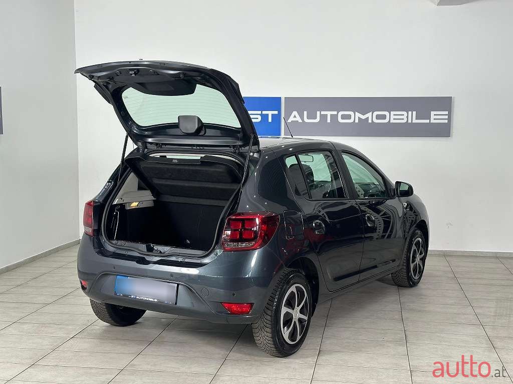 2020' Dacia Sandero photo #4