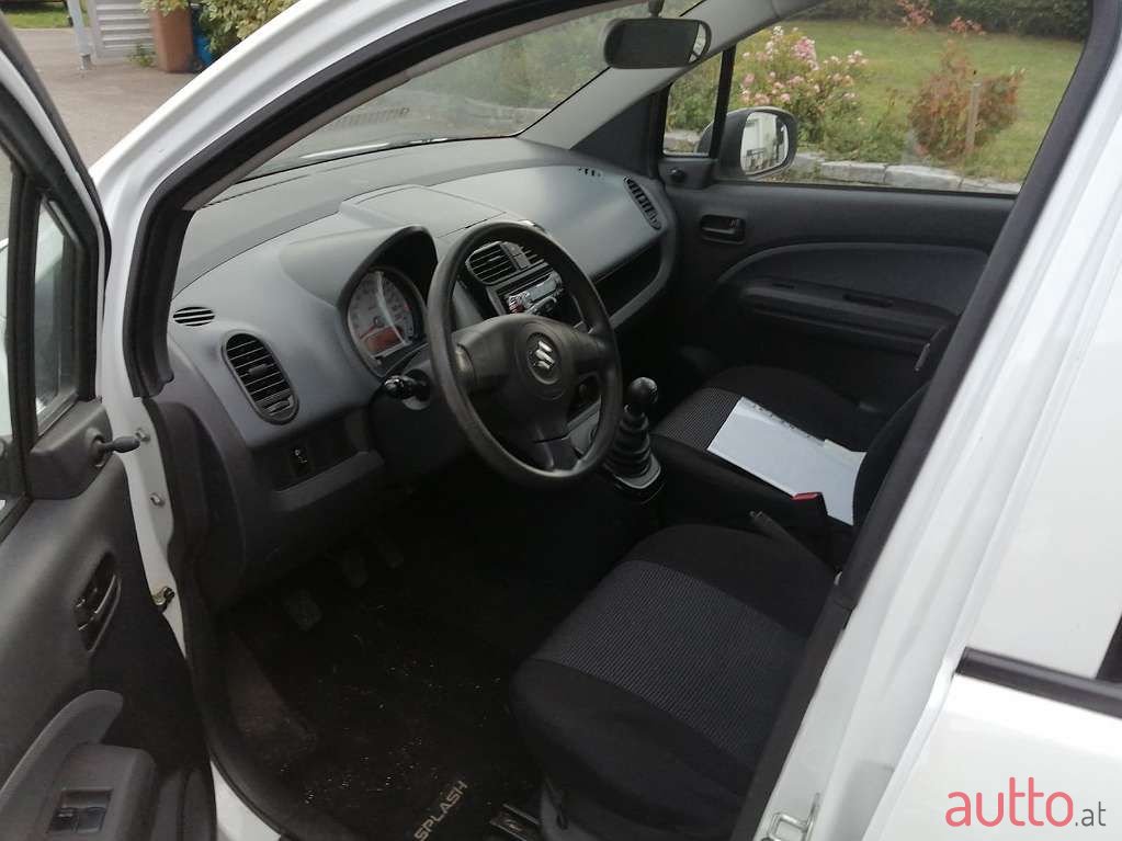 2013' Suzuki Splash photo #2