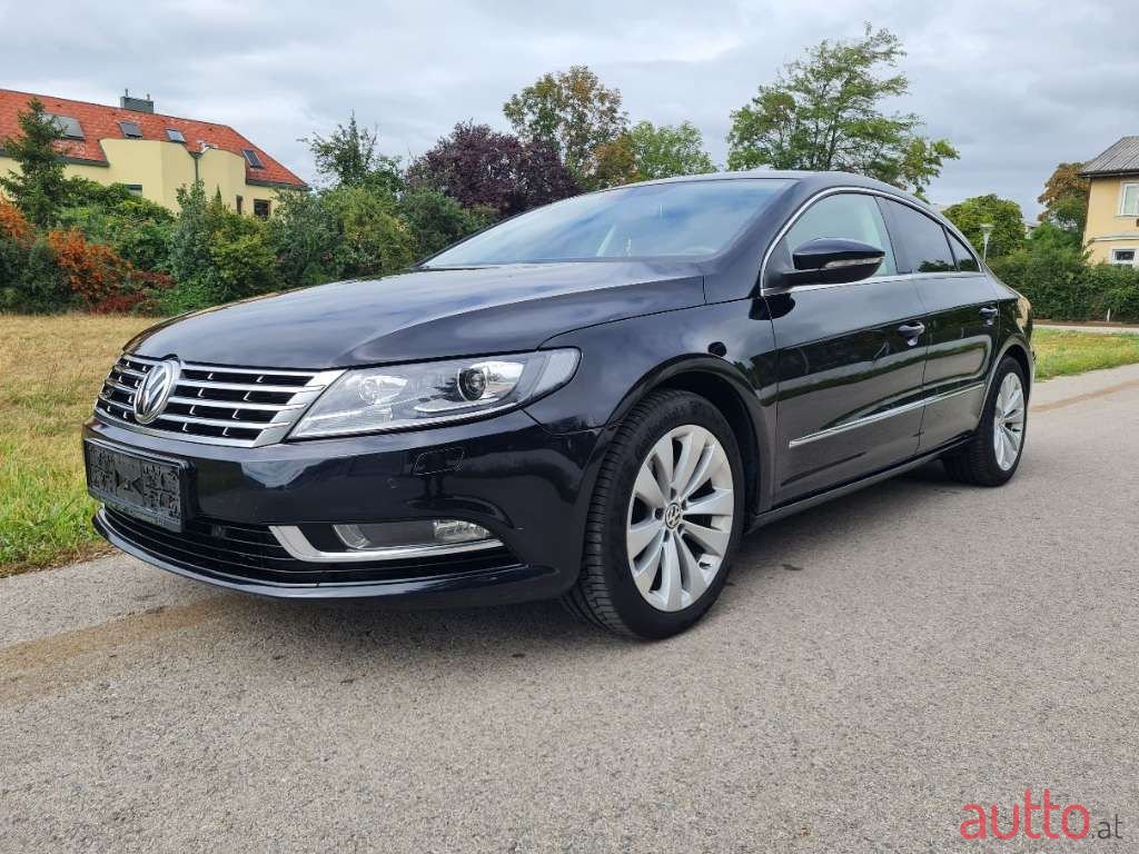 2013' Volkswagen Passat photo #1