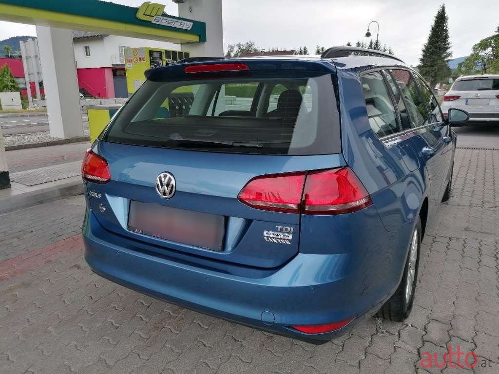 2015' Volkswagen Golf photo #6
