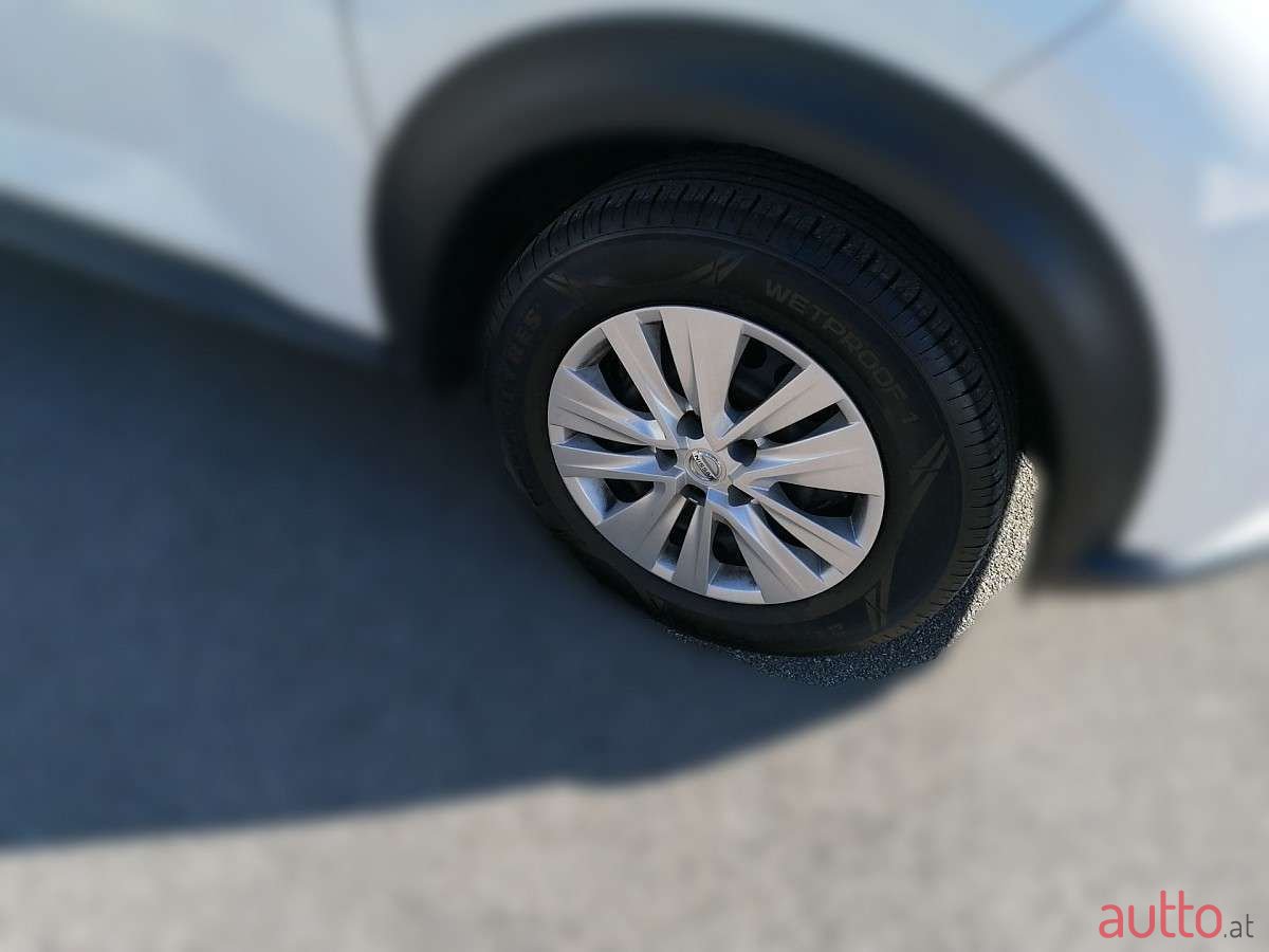 2021' Nissan Juke photo #5