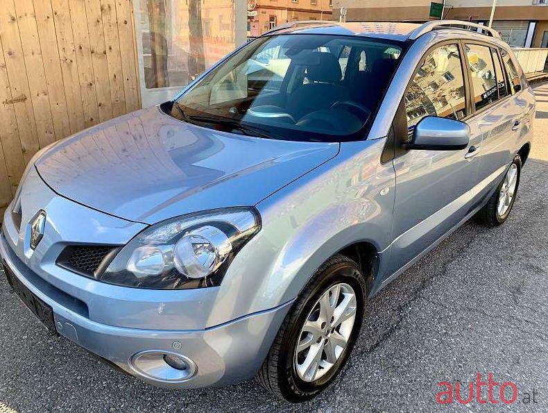 2009' Renault Koleos photo #2