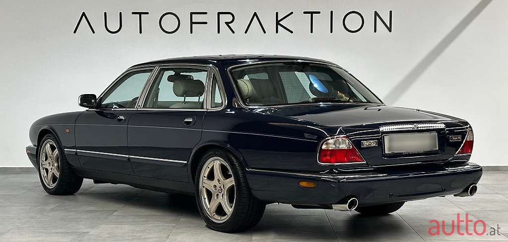 2000' Jaguar Daimler photo #6