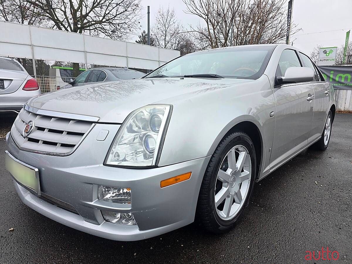 2011' Cadillac STS photo #3