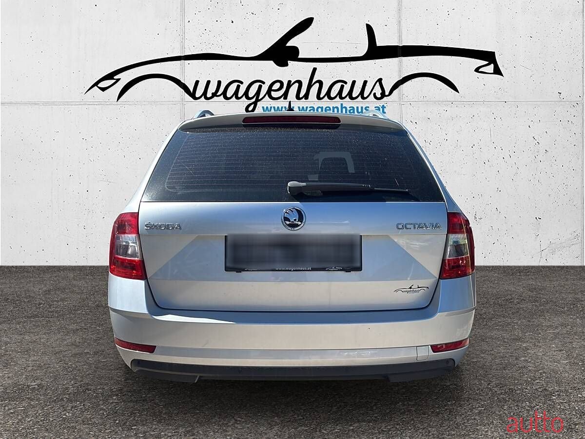 2020' Skoda Octavia photo #5