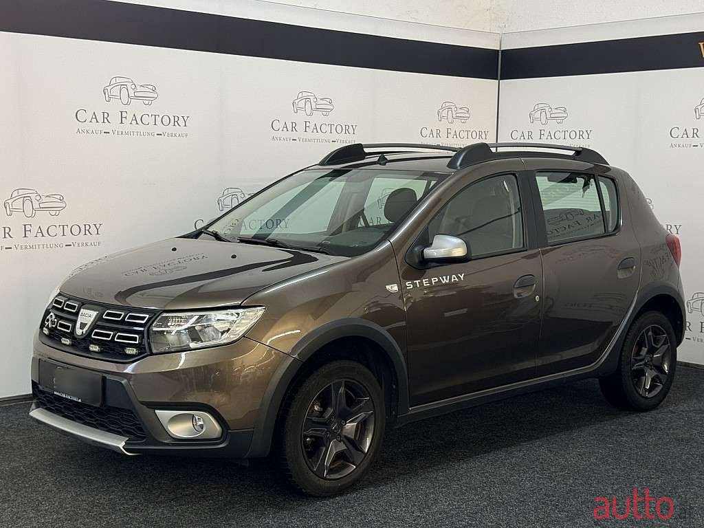 2017' Dacia Sandero photo #3
