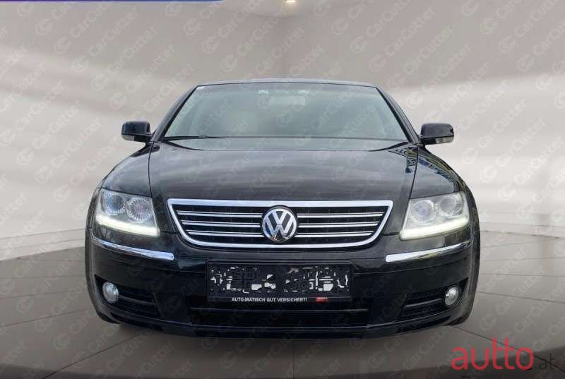 2010' Volkswagen Phaeton photo #3