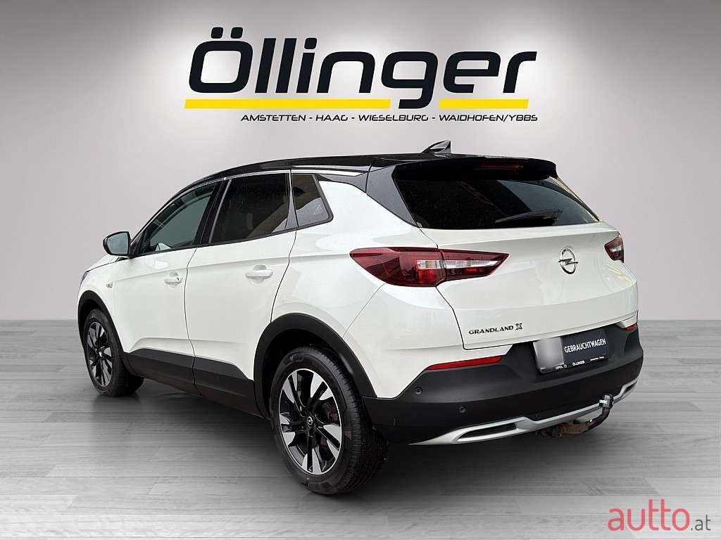 2020' Opel Grandland X photo #3