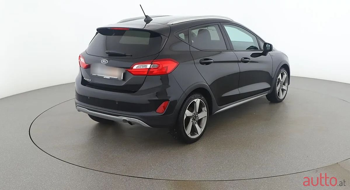 2018' Ford Fiesta photo #5