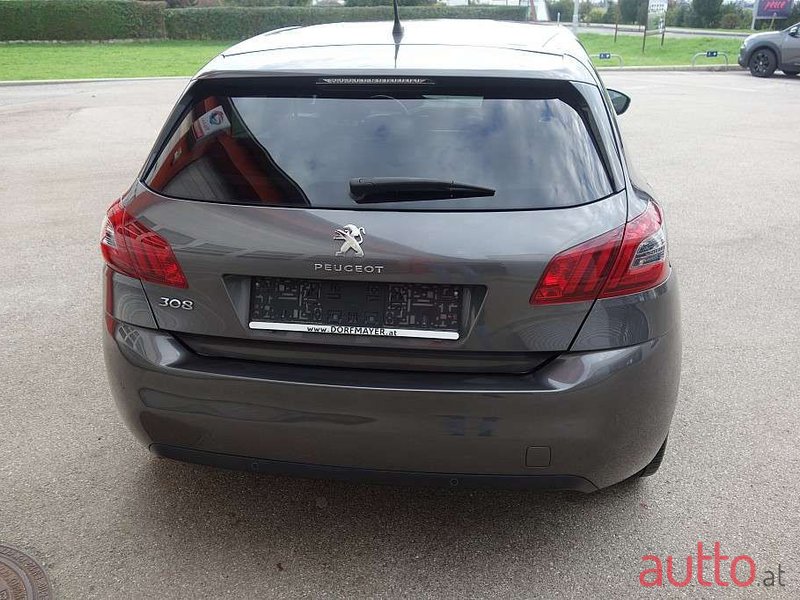 2020' Peugeot 308 photo #5