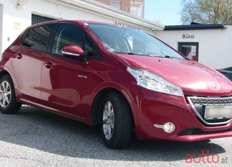 2014' Peugeot 208 photo #4