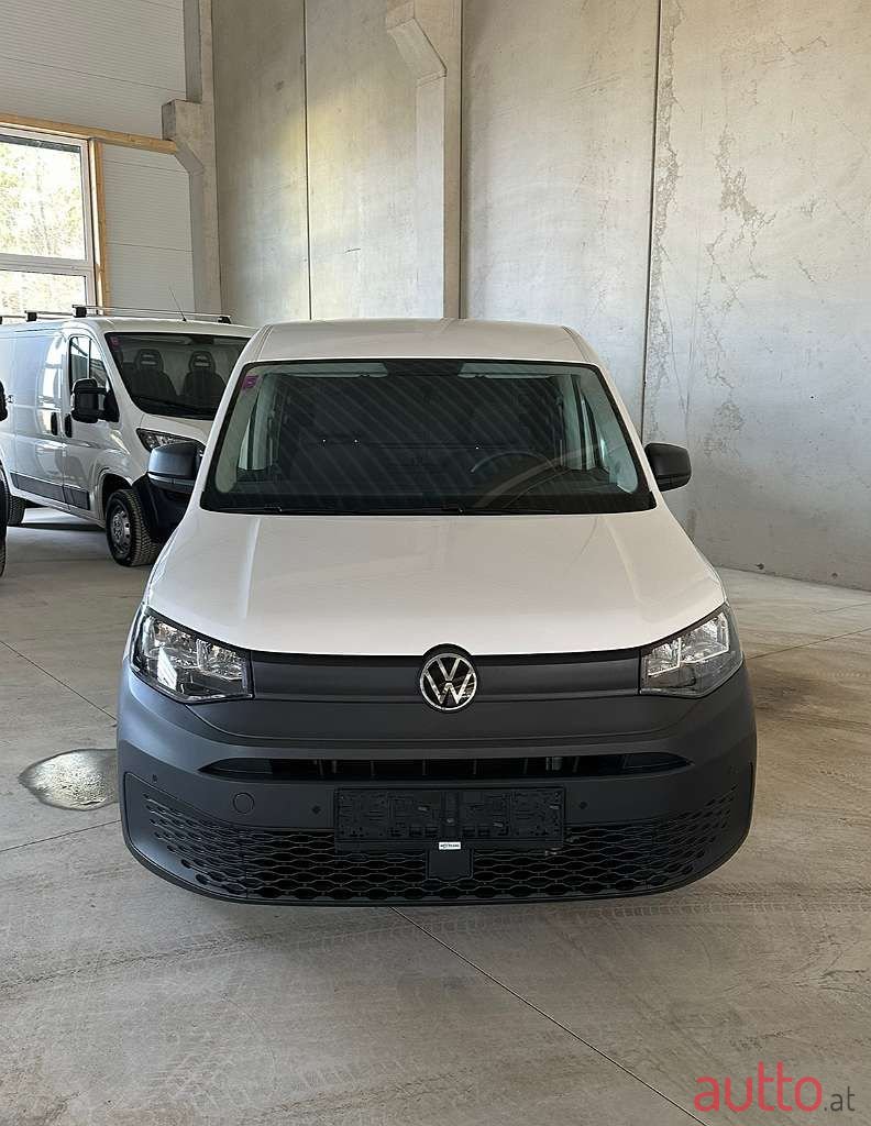 2022' Volkswagen Caddy photo #4