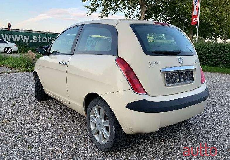 2004' Lancia Ypsilon photo #3