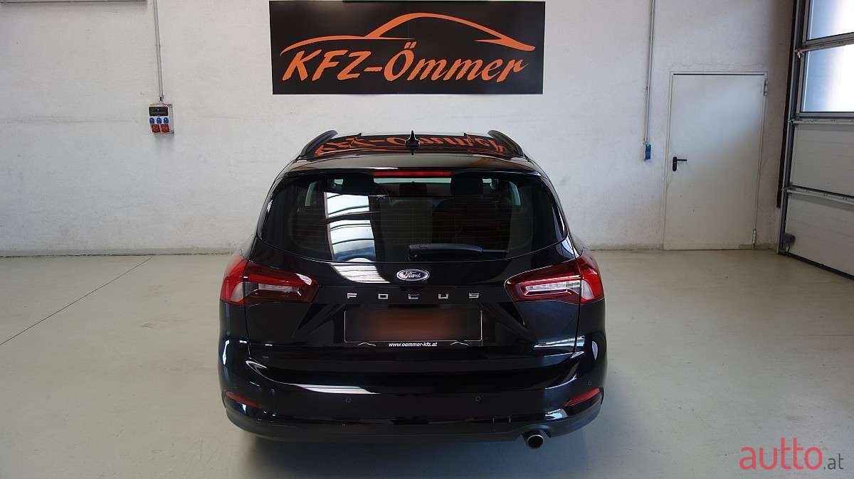 2022' Ford Focus photo #6